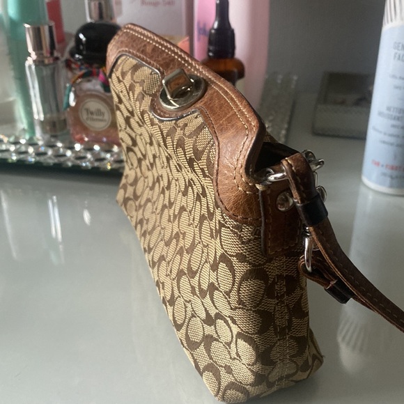 Coach Wristlet/ Bag - Picture 2 of 3